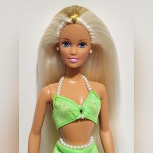Vintage 1997 Barbie Pearl Beach Teen Skipper Doll